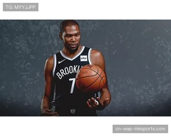 历史小前锋排名：詹姆斯伯德并列榜首杜兰特居第二塔图姆评价存争议