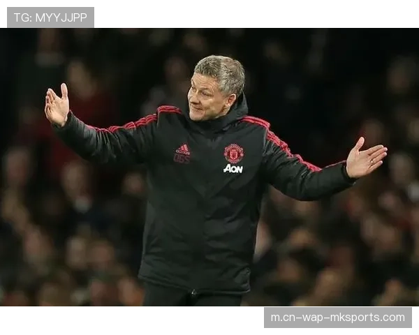 曼联传统4-2-3-1阵型复活，卡里克放弃复杂三中卫体系